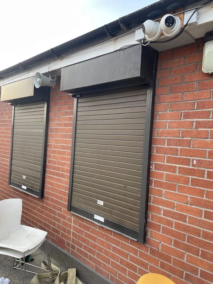 Window security shutters 1m w x 1.4 h - Image 1