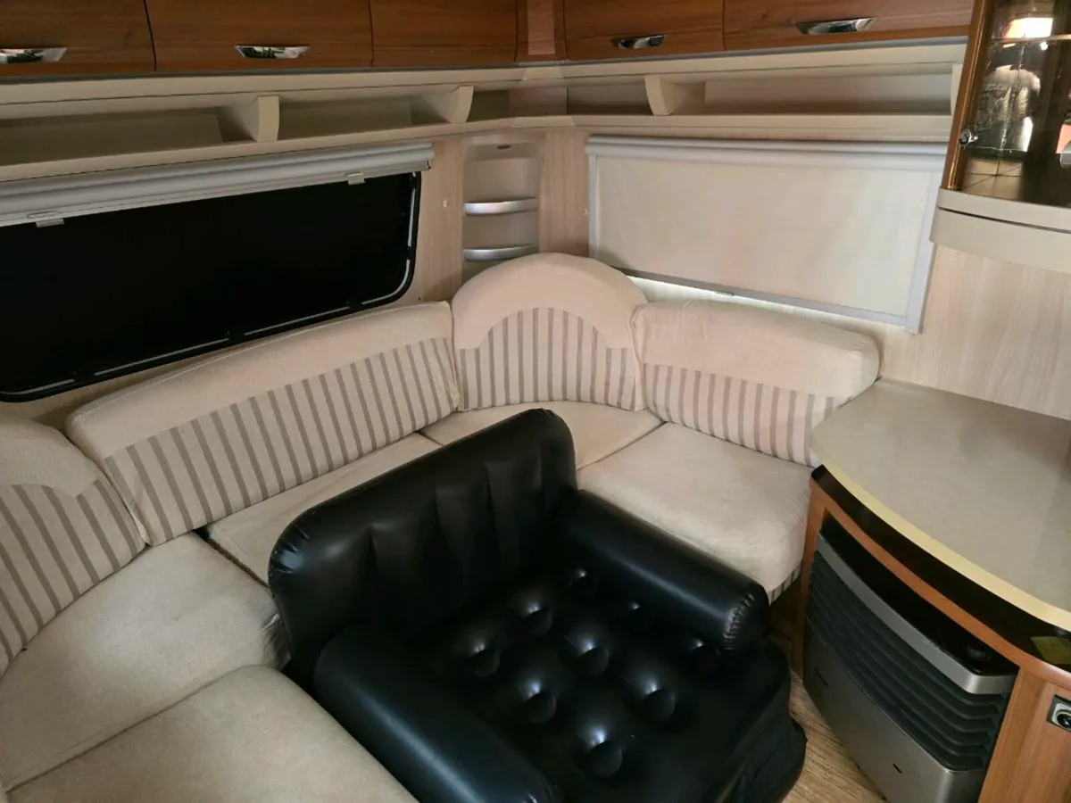 Hobby 645 premium mobile home - Image 4