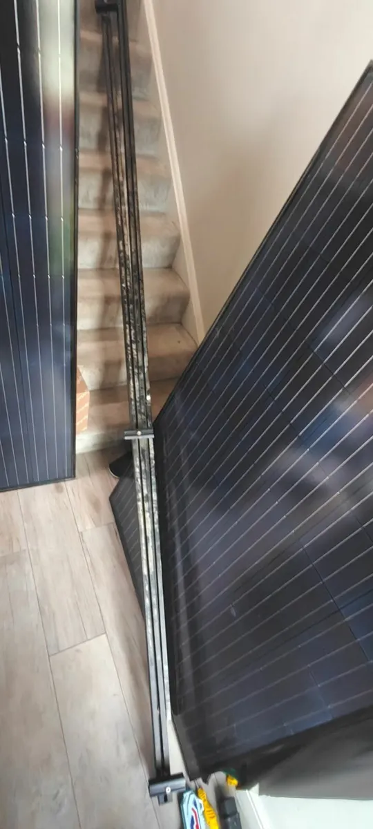 Solar panels and inverter - Image 3