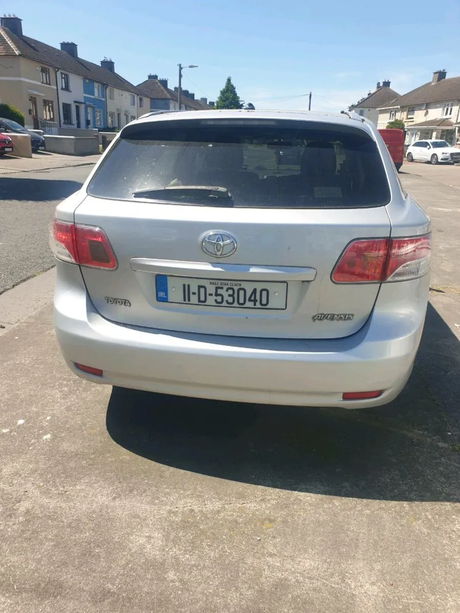 Toyota Avensis - Image 1