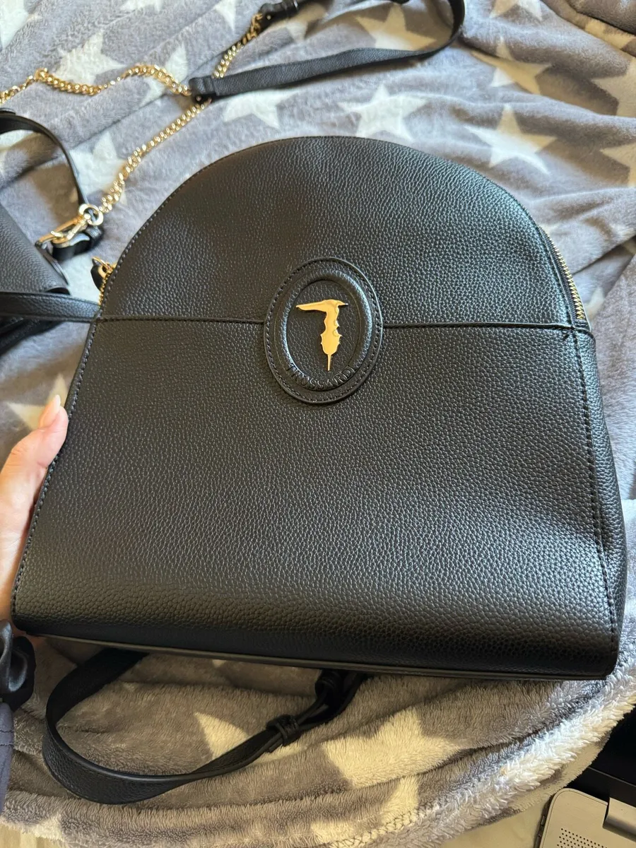 Trussardi purse and backpack - Image 2