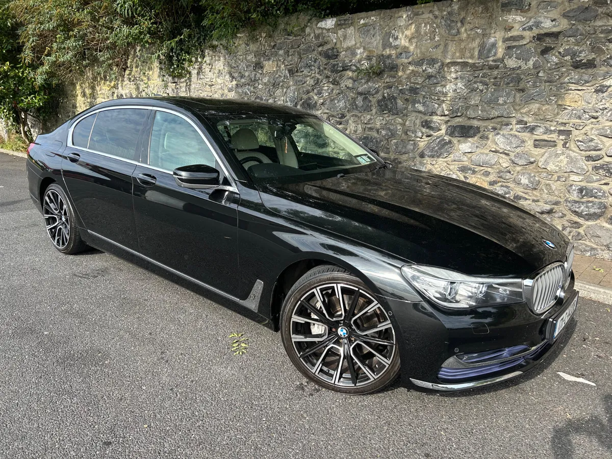 BMW 7-Series 2017  G12 LD XDRIVE EXCLUSIVE 4DR - Image 4