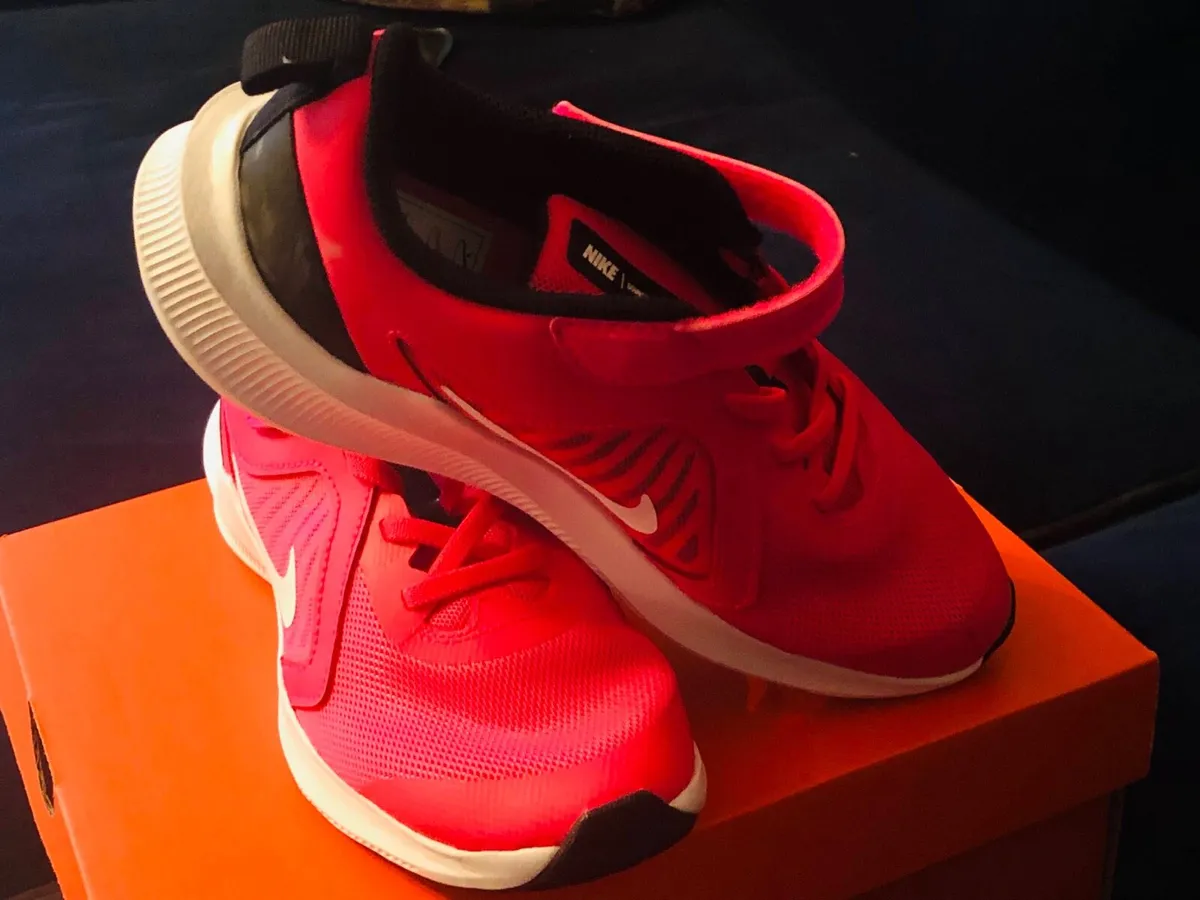 Nike runners for girls - Image 3