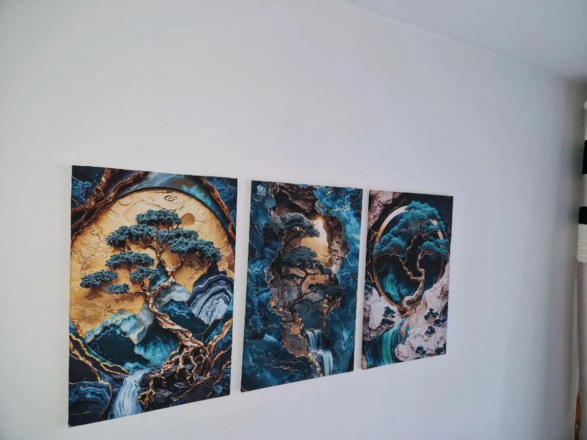 3 canvas 70 cm x 45 cm - Image 3