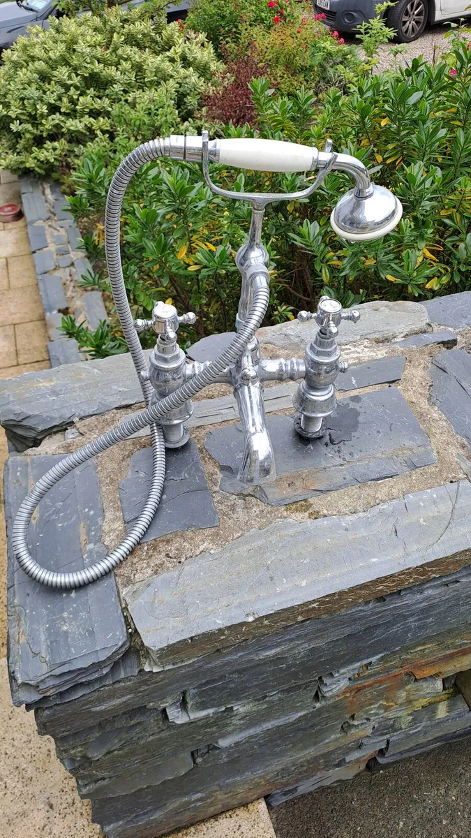 Heritage Bath Shower Mixer Set & Vintage Cabinet - Image 4