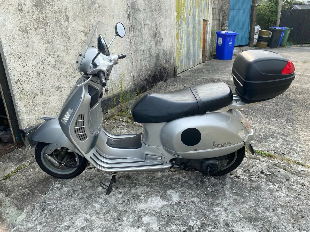 Vespa GT200 - Image 1