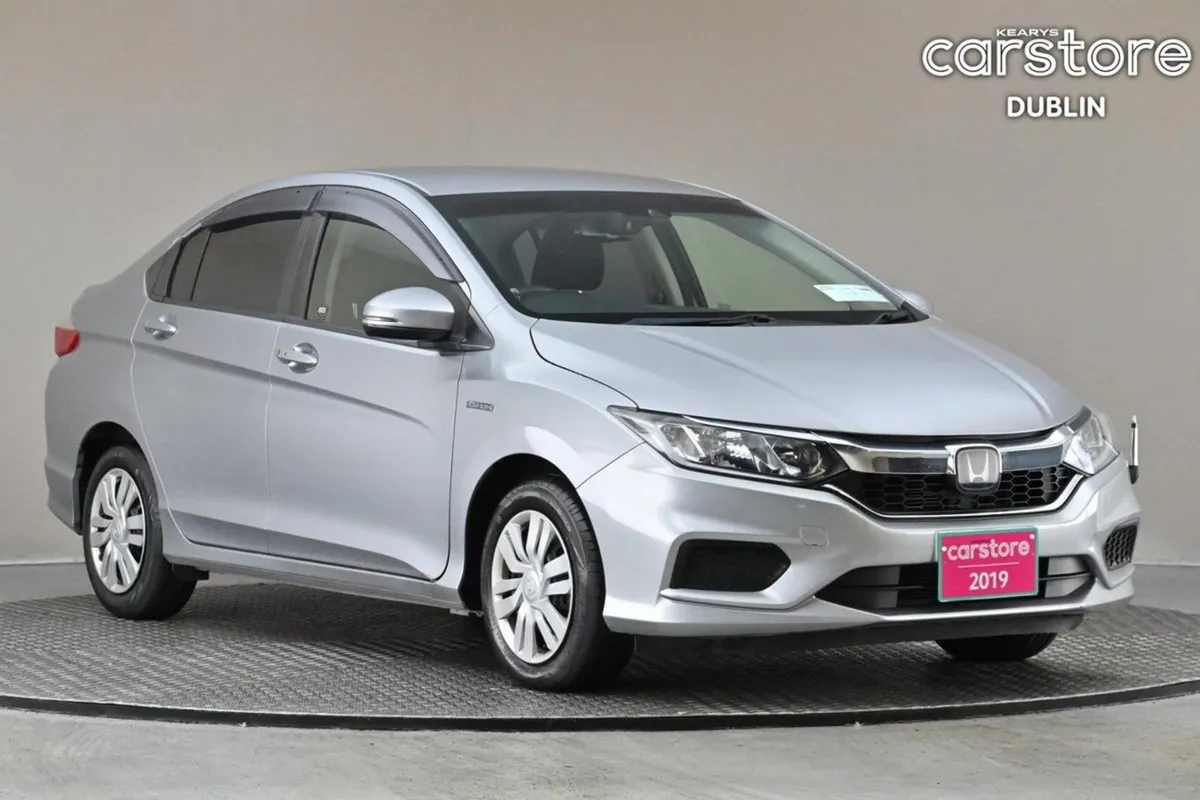 Honda Grace 1.5 Hybrid 4DR Auto  9  Android Car P - Image 1