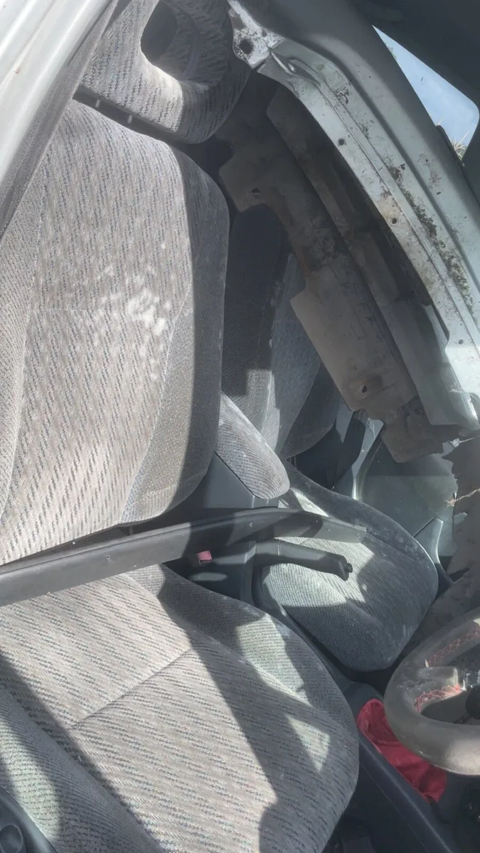 Honda civic Ek3 1.5 for breaking - Image 4