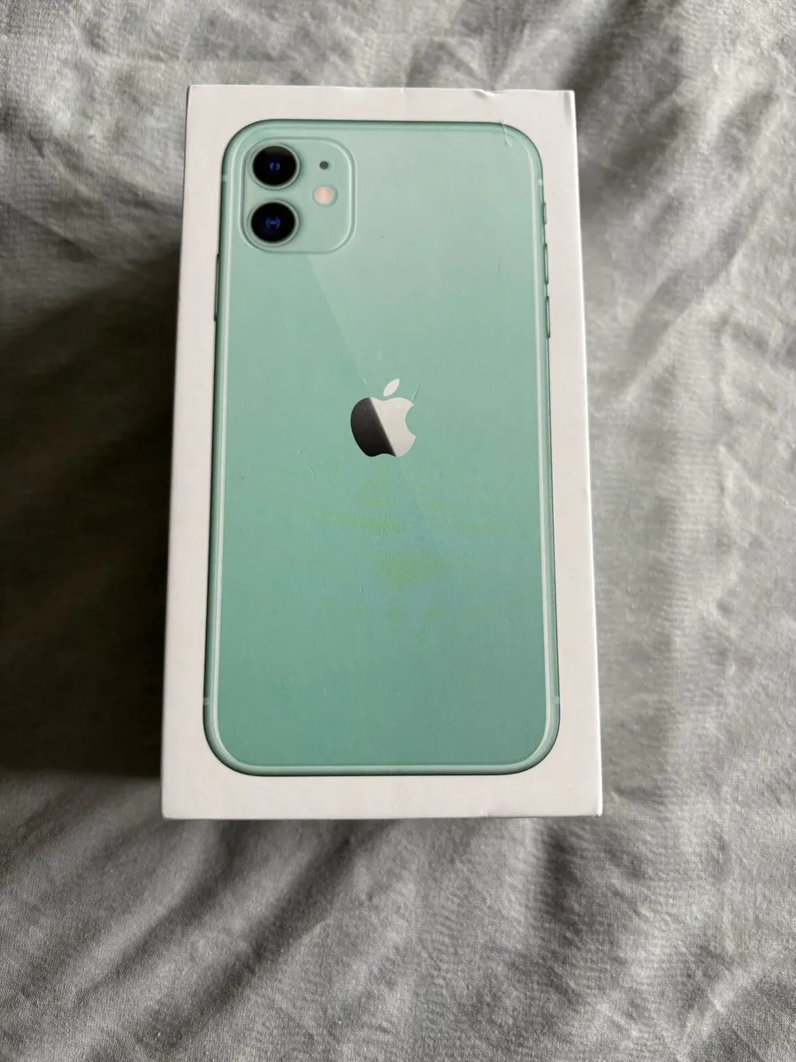 iPhone 11 - Image 3