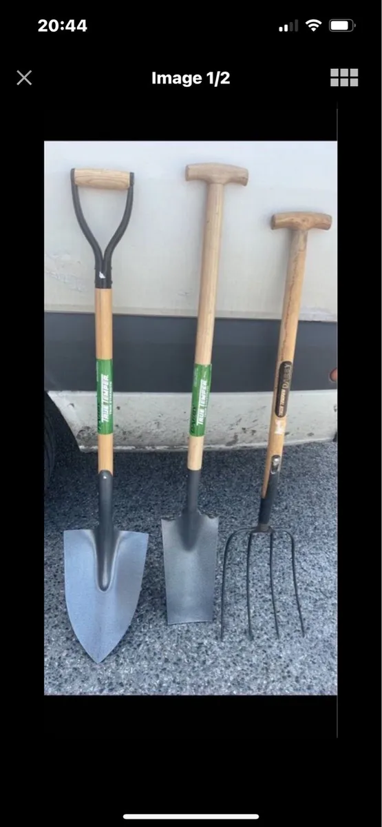 30 items - Image 1