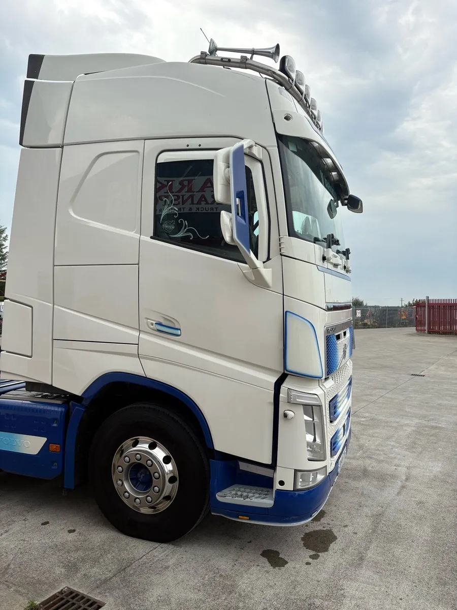 Volvo FH500 2018 Hydraulics 6x2 - Image 3