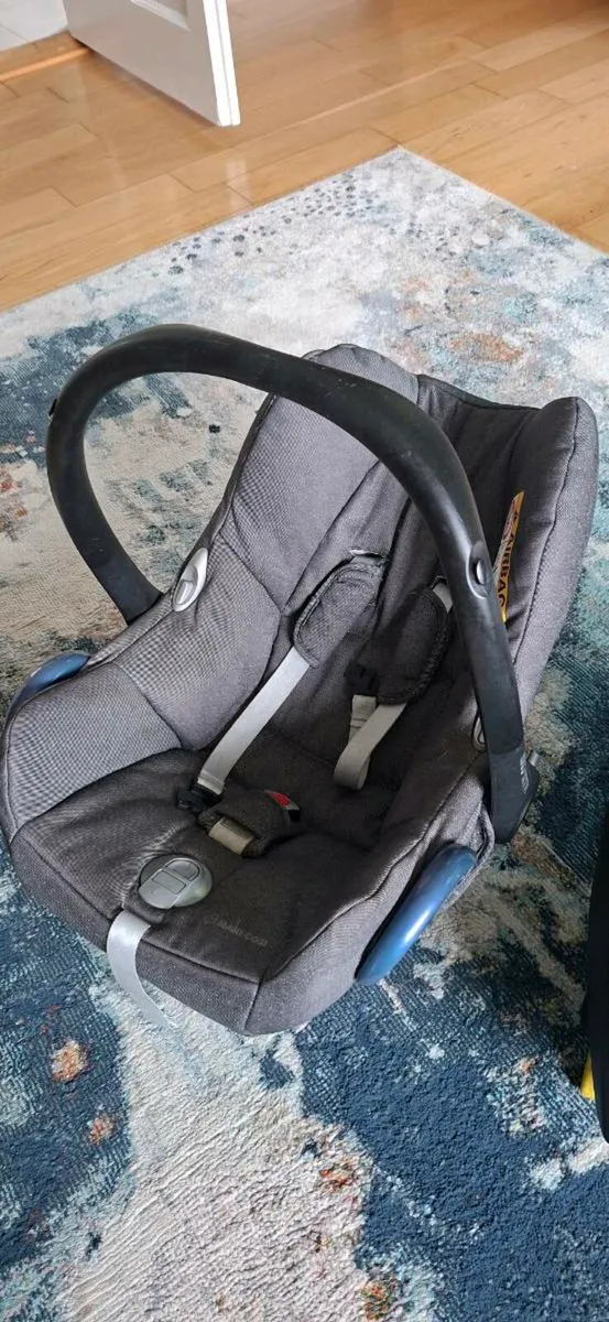 Baby car seat - Image 2