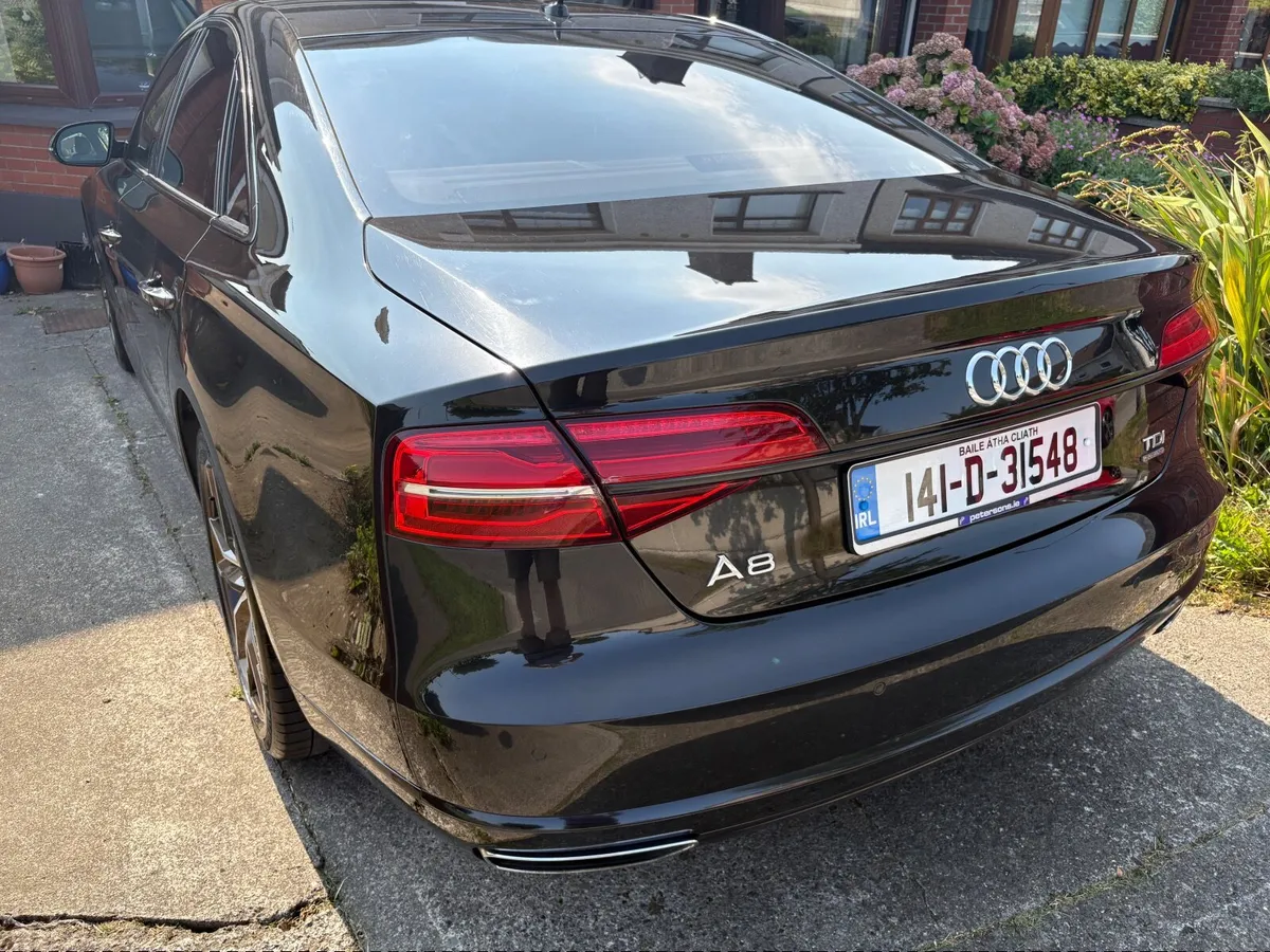 Audi A8 2014 - Image 3
