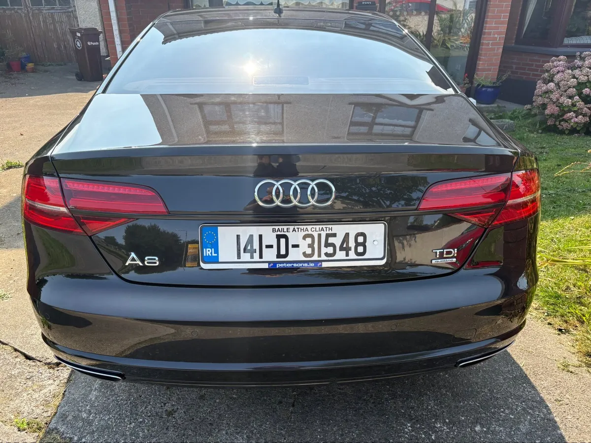 Audi A8 2014 - Image 4
