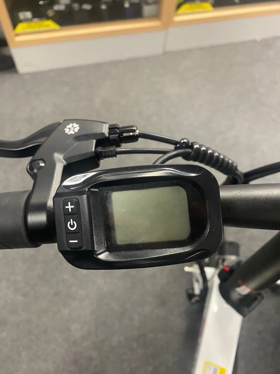 Kruz Cadiz Folding Ebike - Great Condition - Image 2