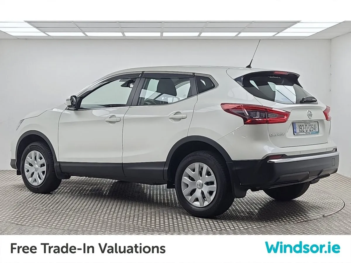 Nissan QASHQAI 1.2 PET XE - Image 4