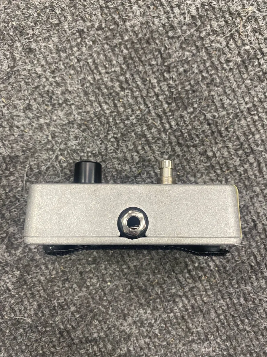 El Nano (The Mole) Bass Booster Guitar Pedal - Image 4