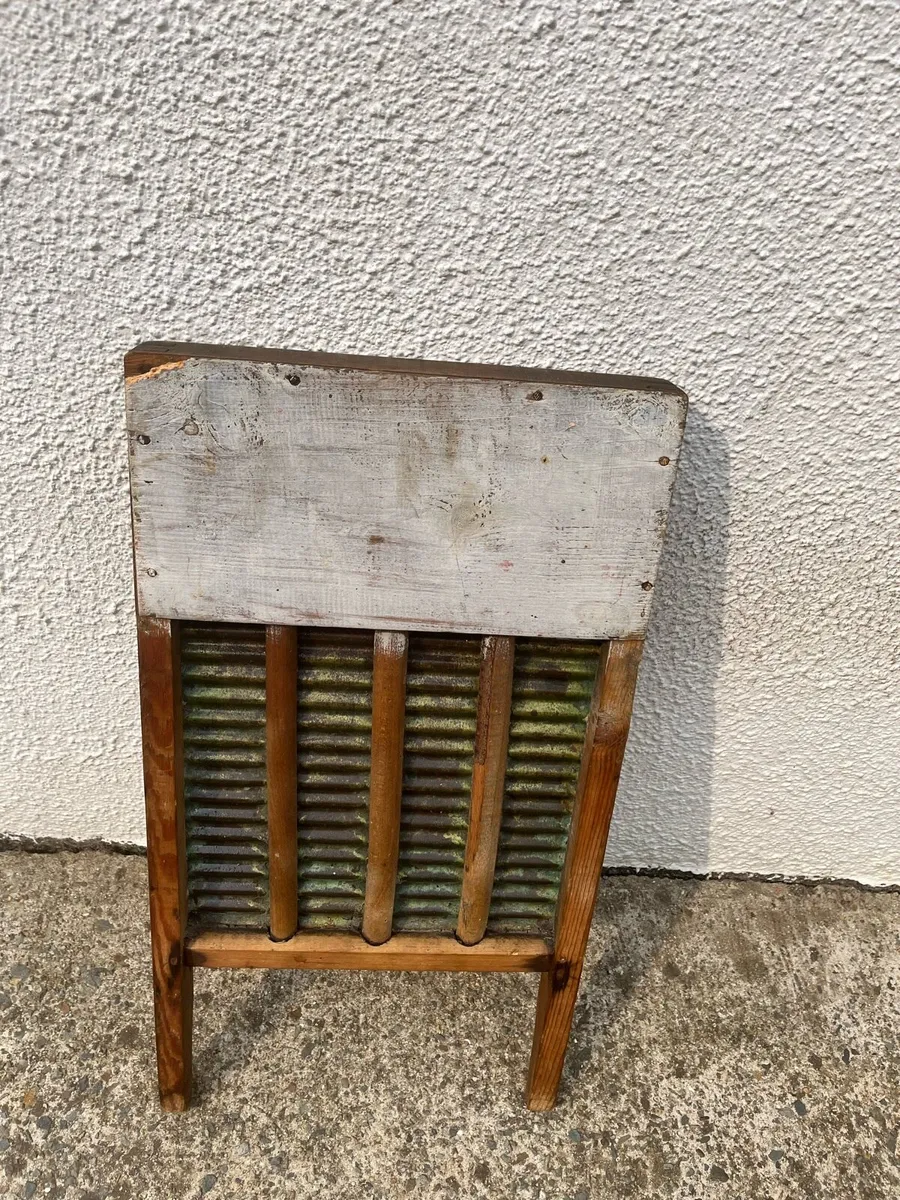 Vintage washboard - Image 3