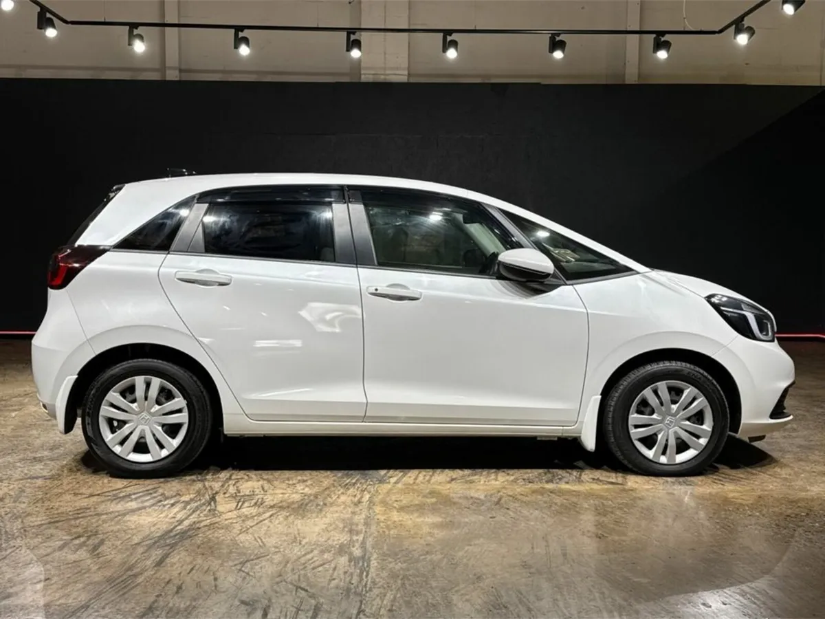 Honda Fit 1.5 HYBRID AUTOMATIC - Image 3