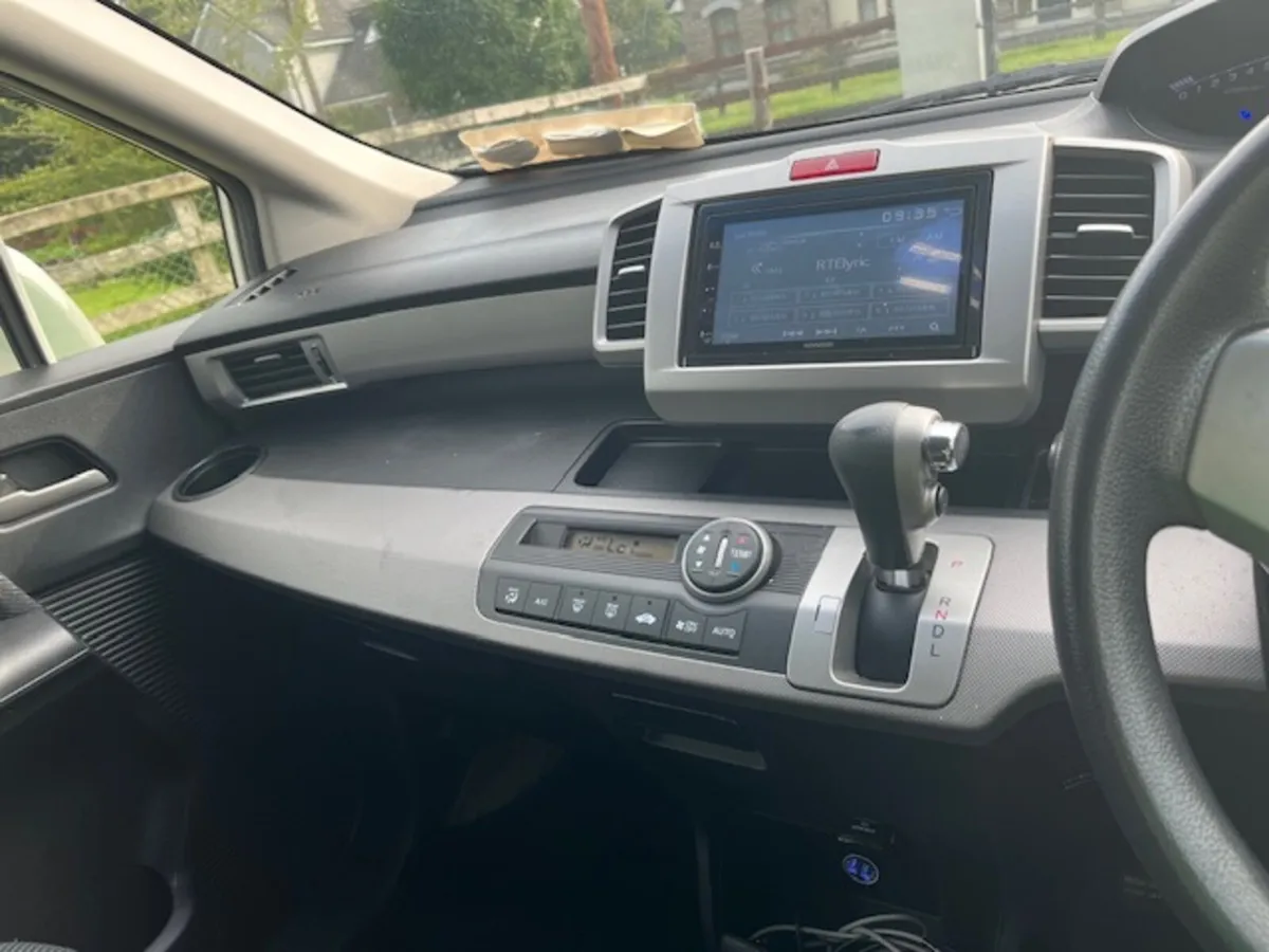Honda Freed 2012 - Image 4