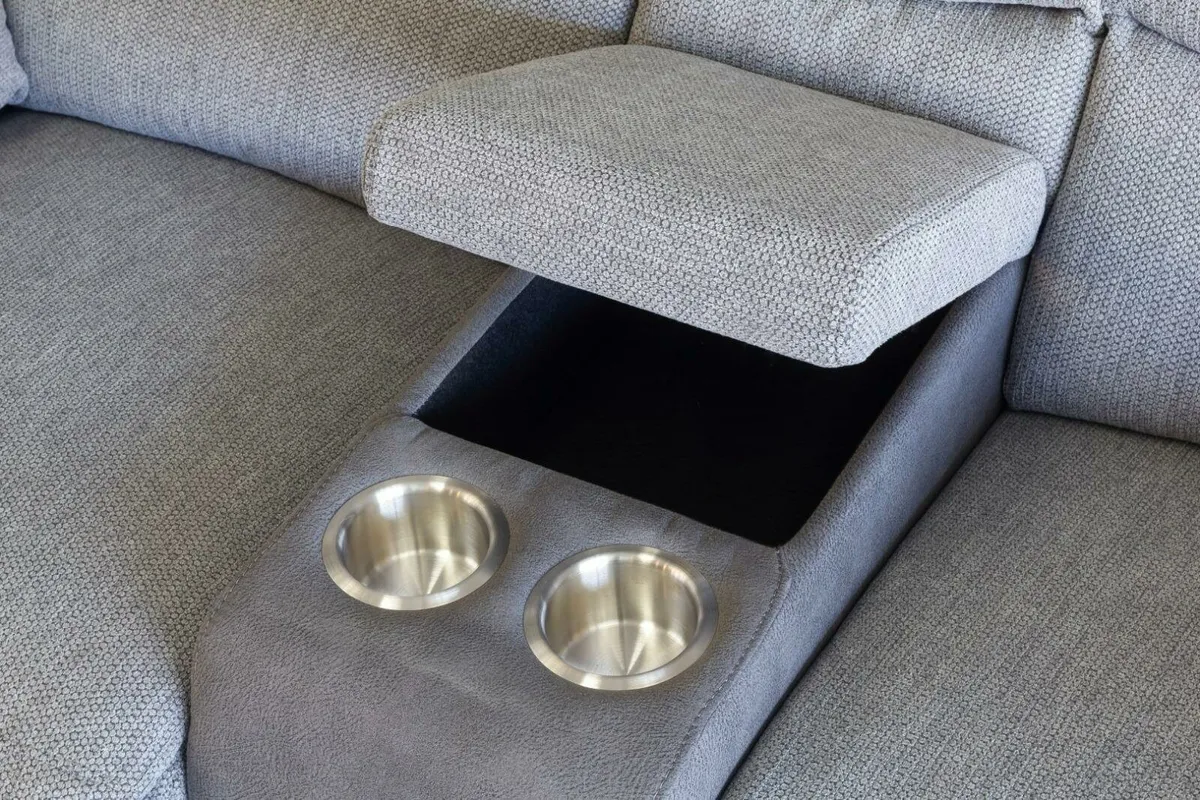 Astra recliners - Image 2