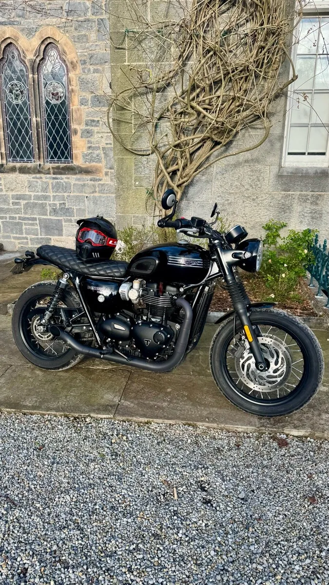 2018 Triumph Bonneville T120 Black - Image 2