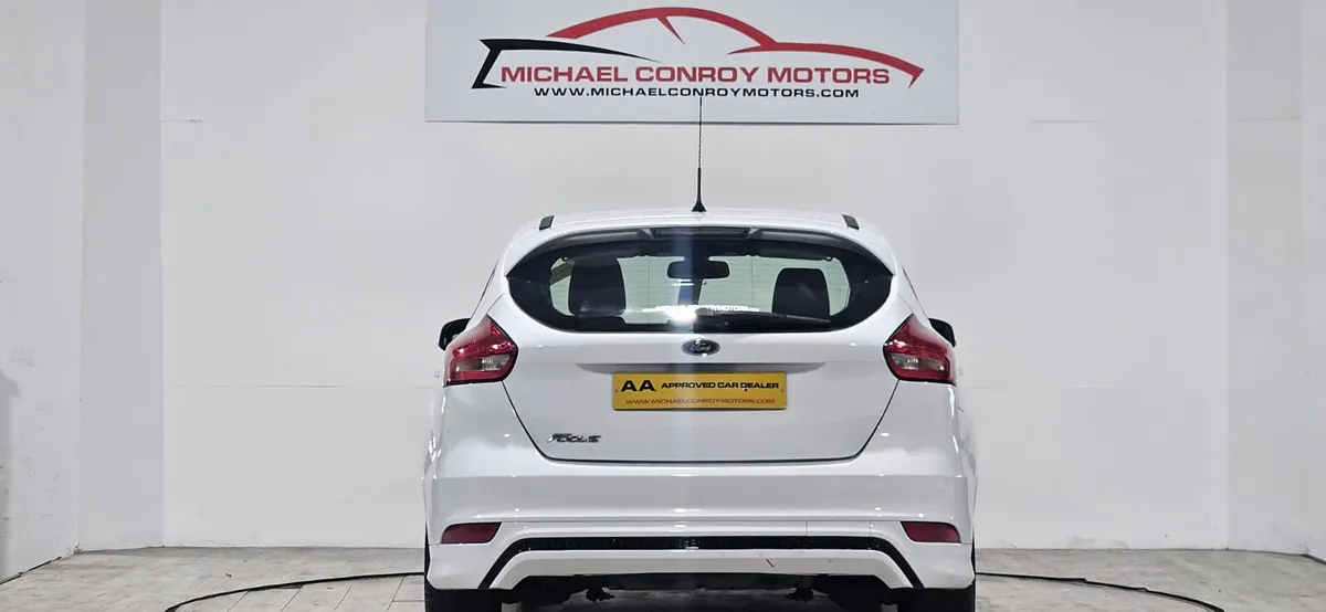Ford Focus 2016 - Finance approval in 1 hour - Image 4