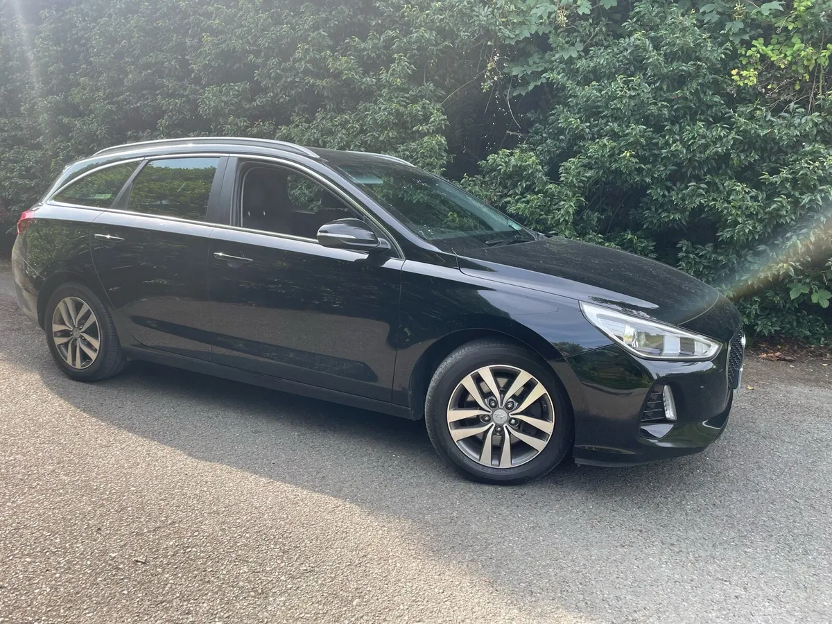 Hyundai i30 SE 1.6crdi Tourer - Image 3