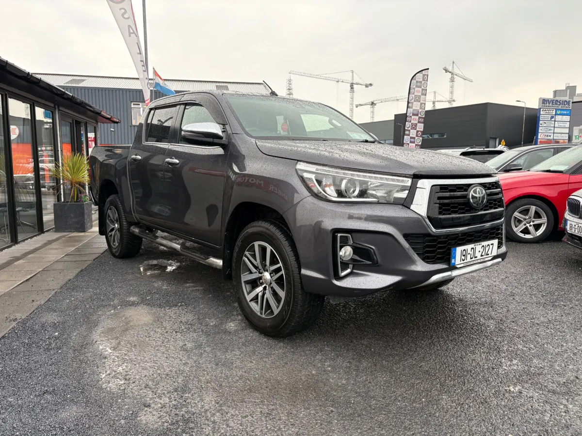 2019 Toyota Hilux 2.4 D-4D INVINCIBLE X D/C 4DR A - Image 3