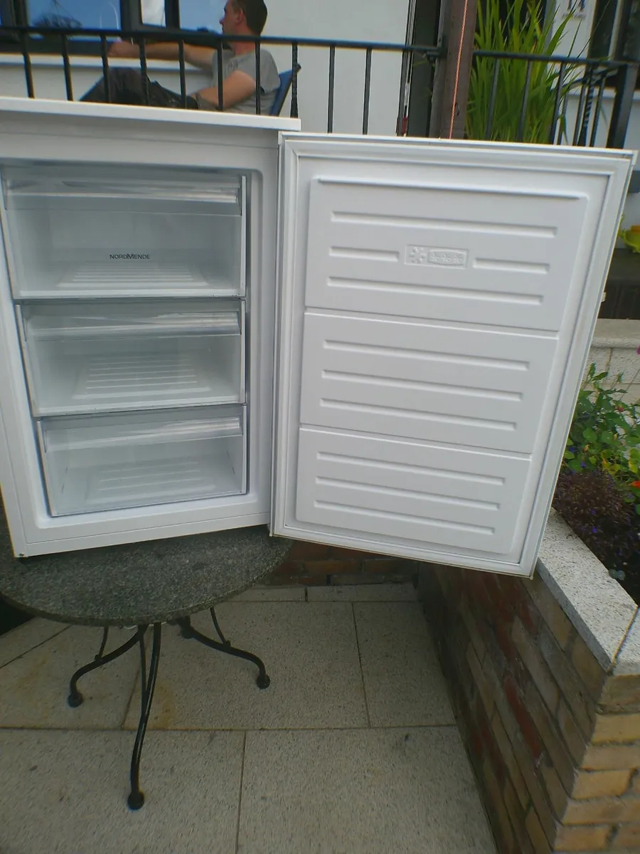 nordmende  undercounter freezer - Image 3