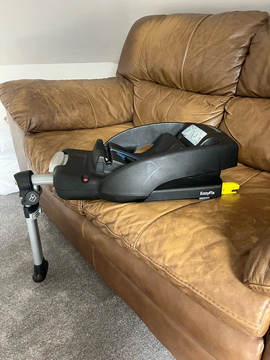 ISO fix car seat base - Image 2