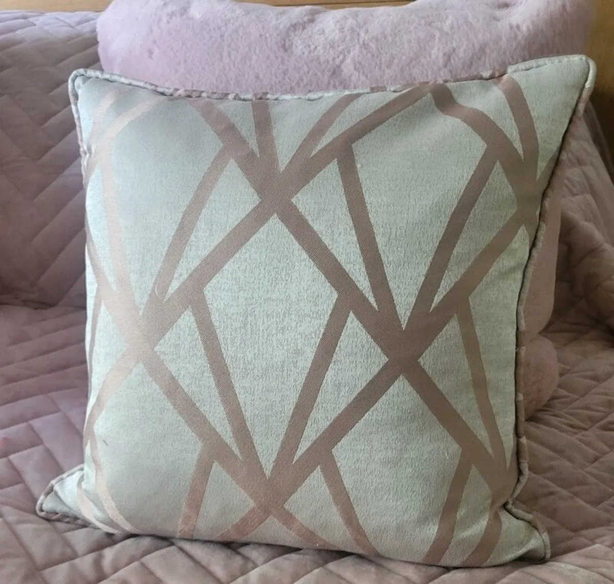 Roman Blinds with Matching Cushions x 2 - Image 4