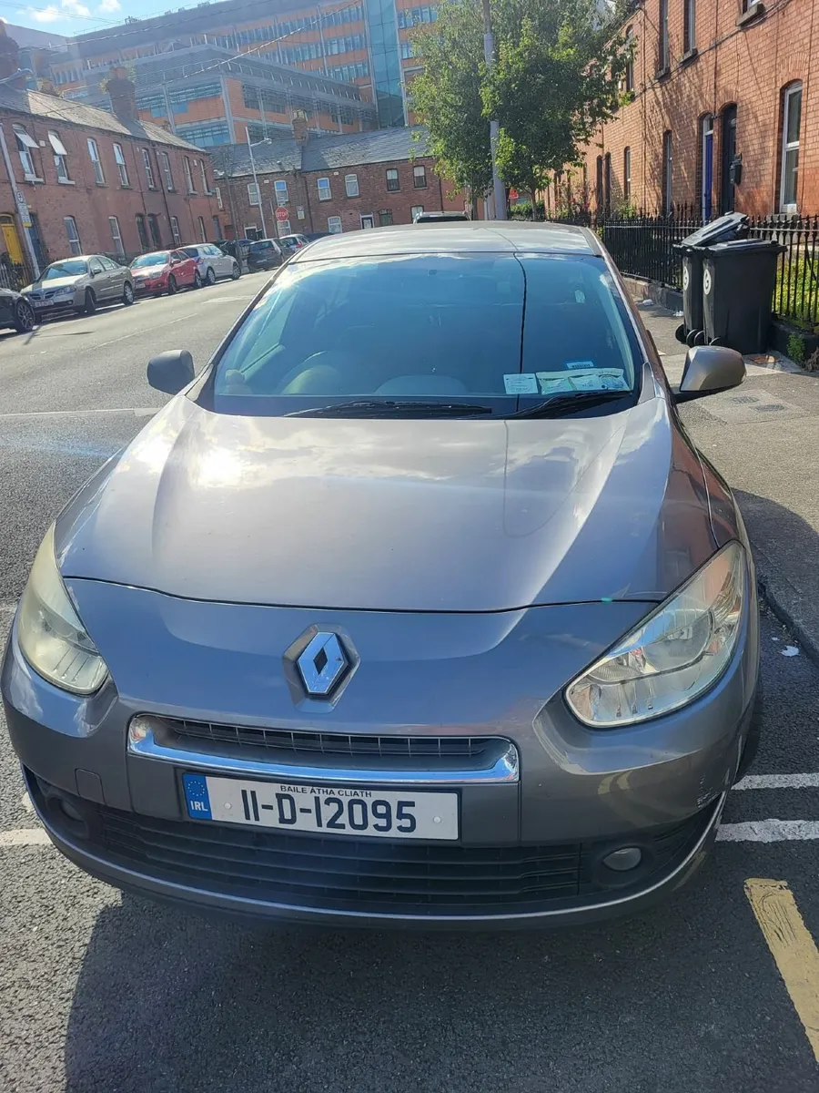 Renault Fluence 2011 - Image 1
