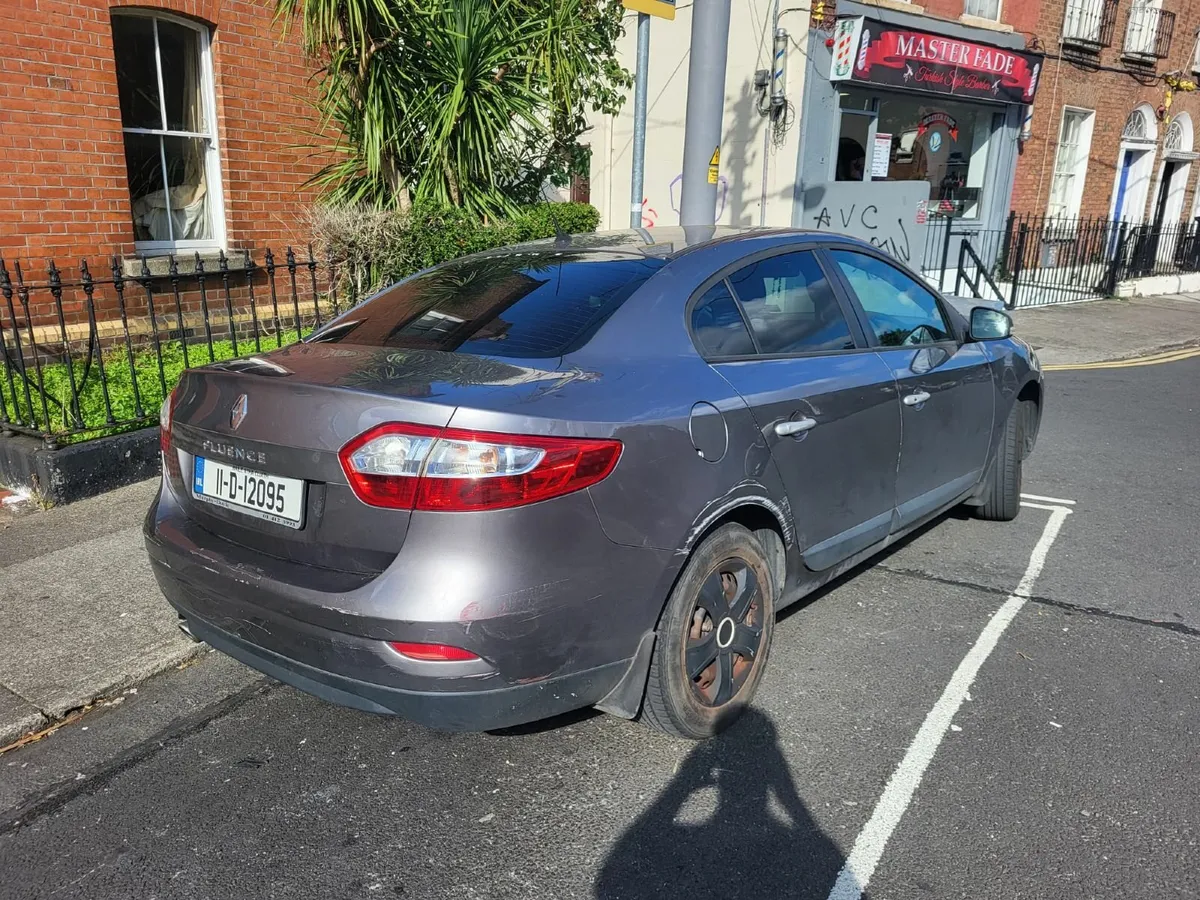 Renault Fluence 2011 - Image 3