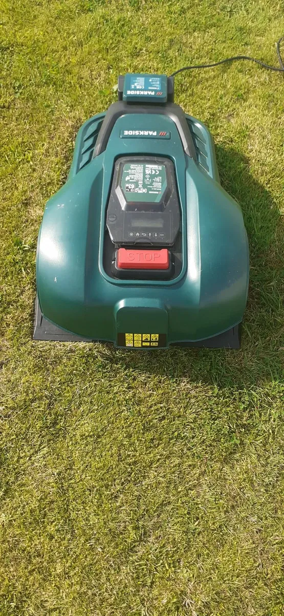 robot lawnmower - Image 1
