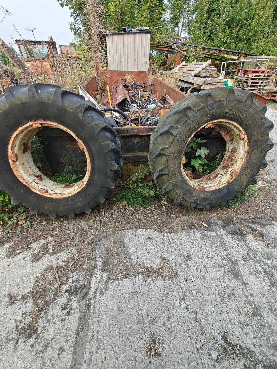 Tractor tyres - Image 1