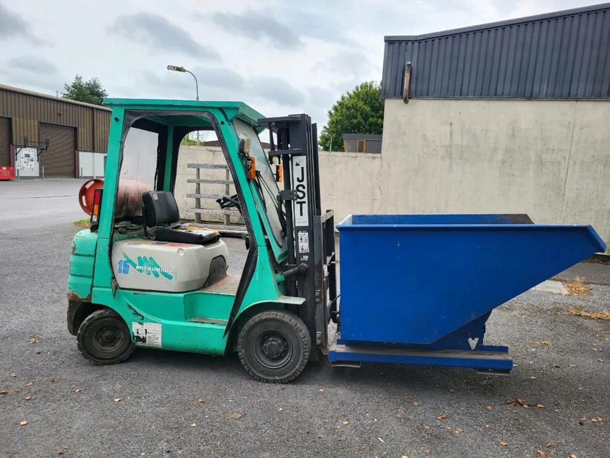 Mitsubishi 1.5 tonne gas forklift - Image 1
