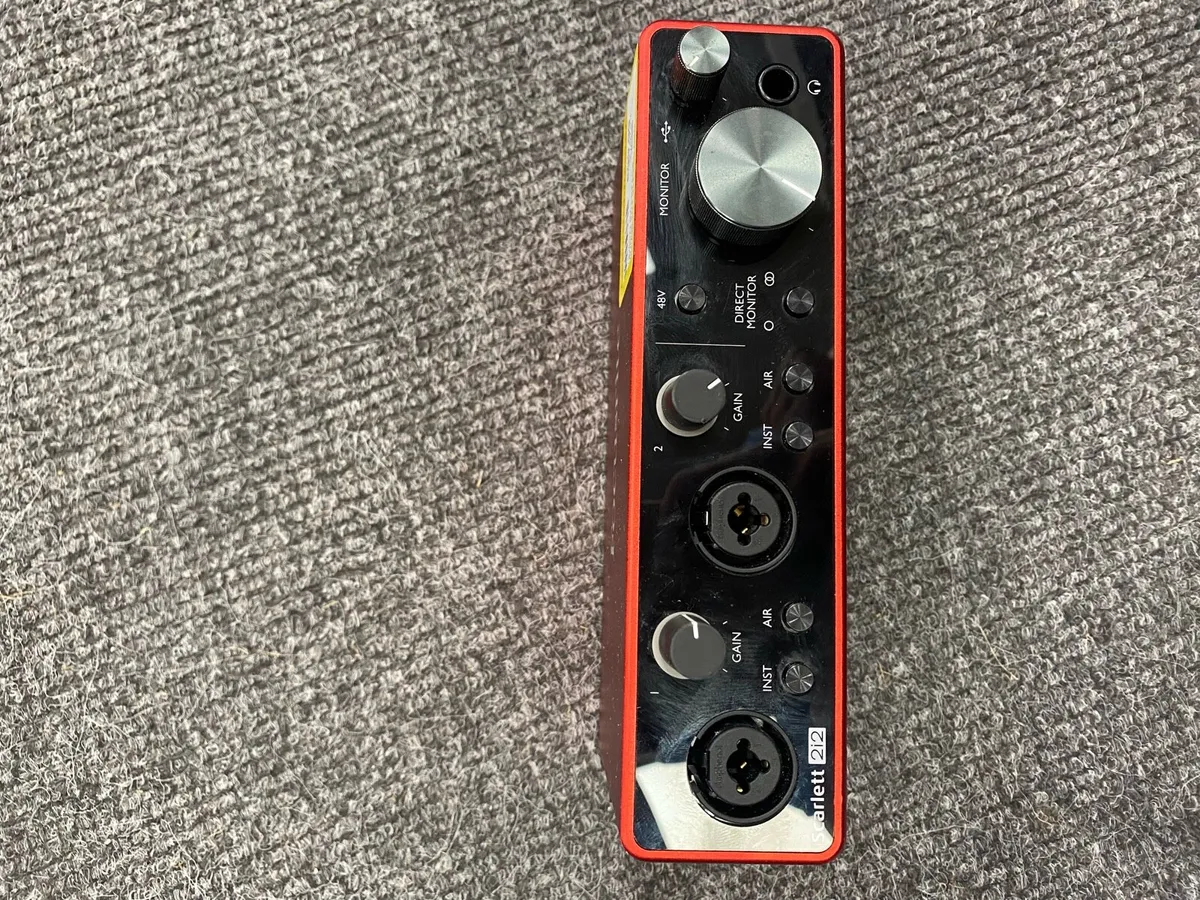 Focusrite Scarlett 212 3rd Gen Audio Interface - Image 2
