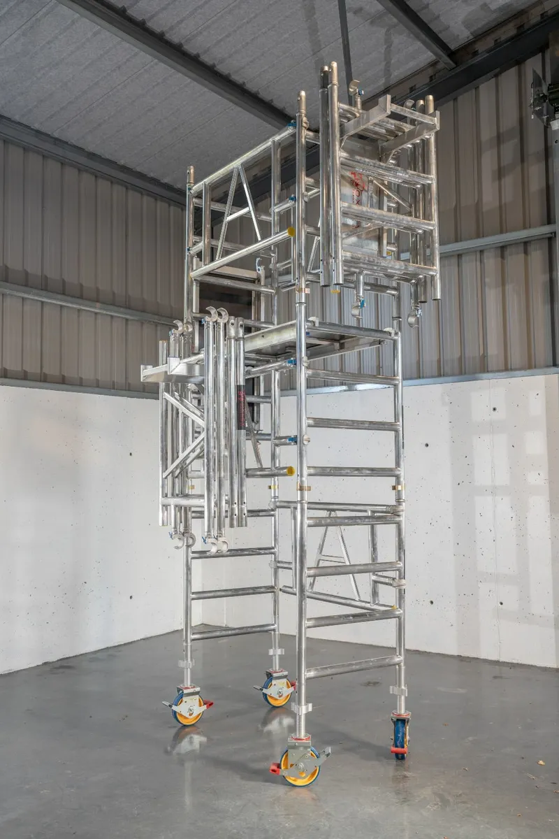One Man Scaffold Tower Aluminium - Image 1