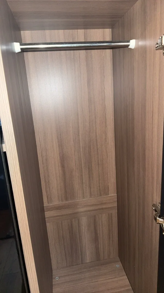 Wardrobe - Image 3