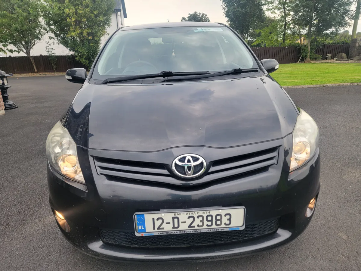 Toyota Auris 2012 sport. - Image 2