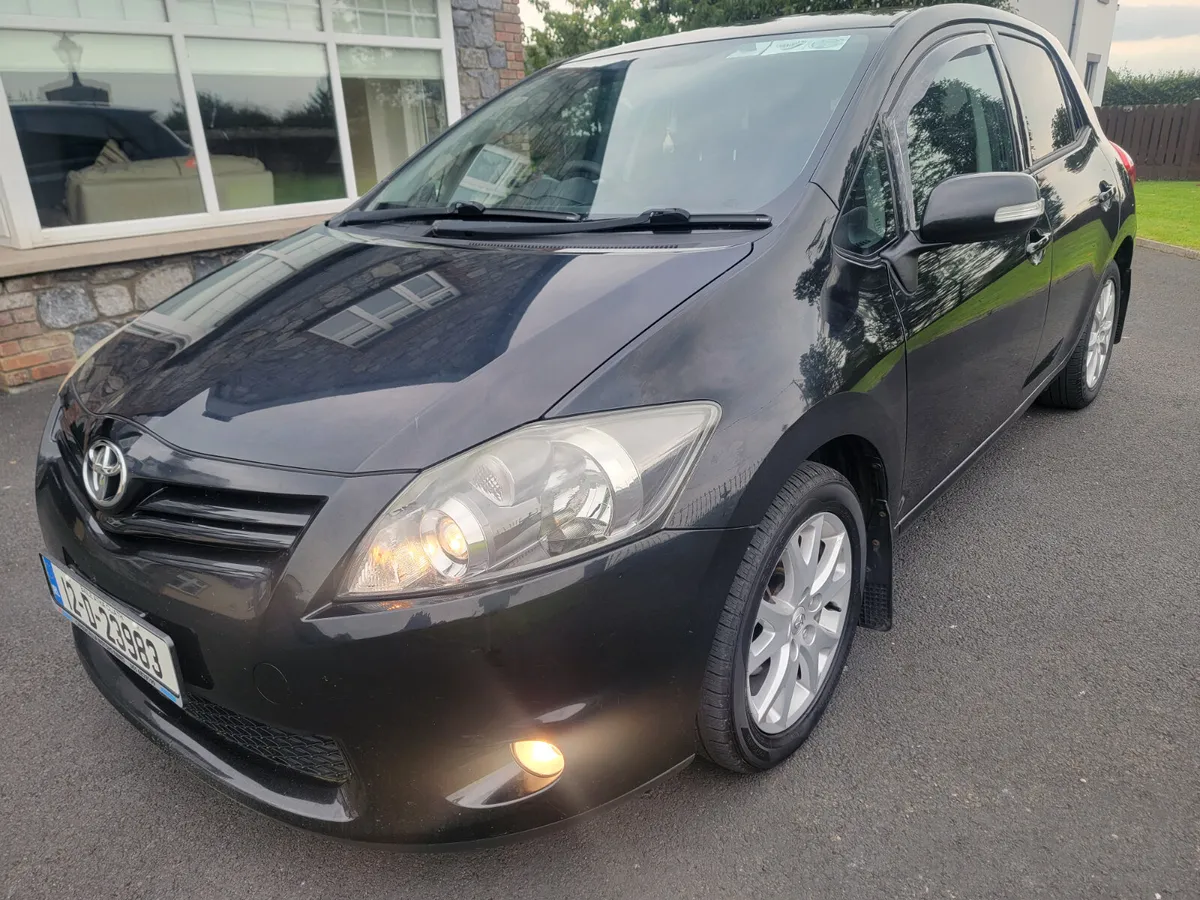 Toyota Auris 2012 sport. - Image 3
