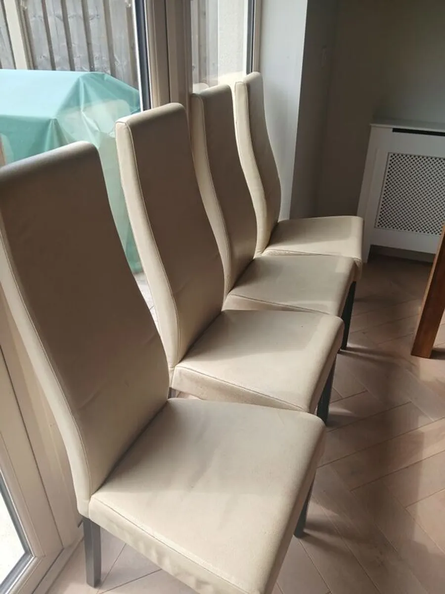8 cream leather dining chairs - Image 4