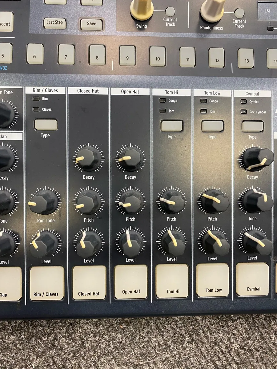 Arturia Drumbrute Drum Machine - Image 3