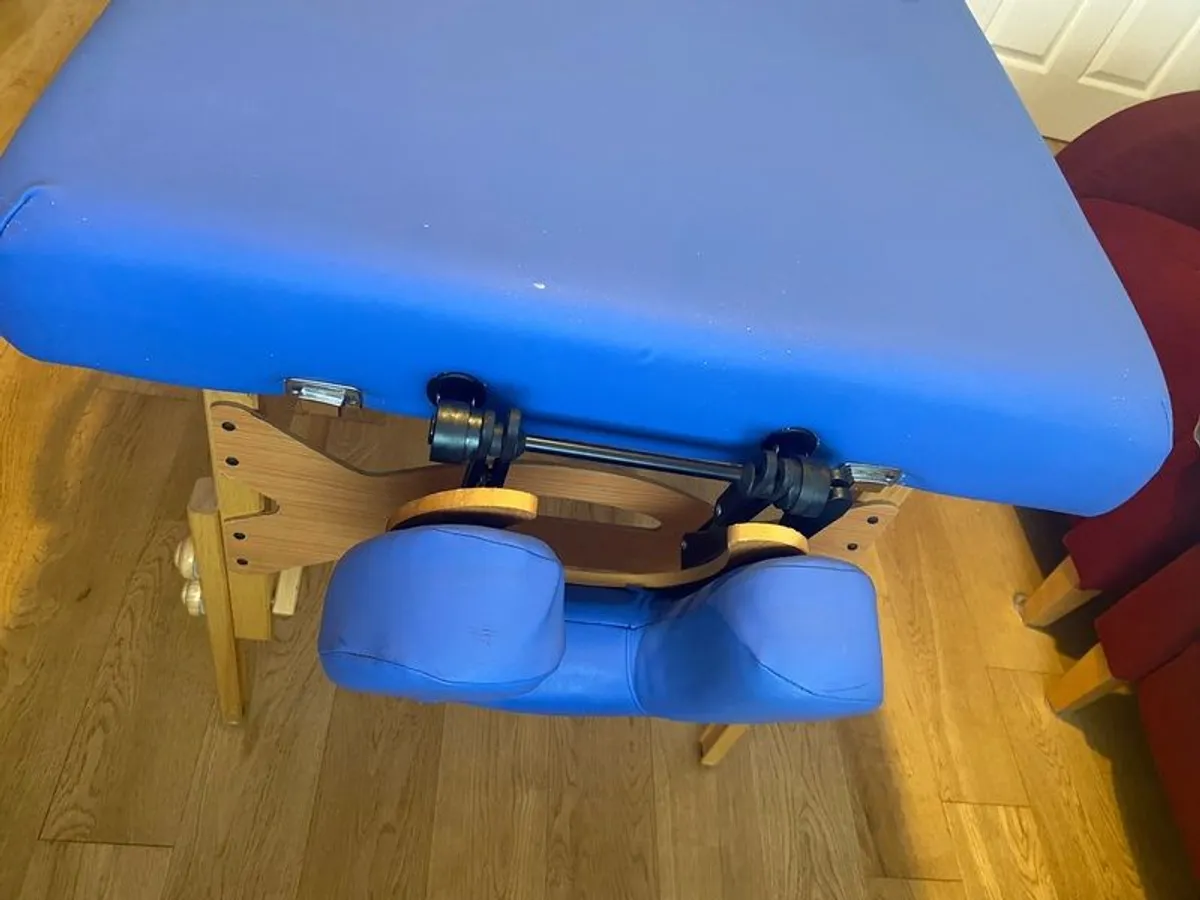 Sturdy Table for Massage/Beauty Treatments - Image 3