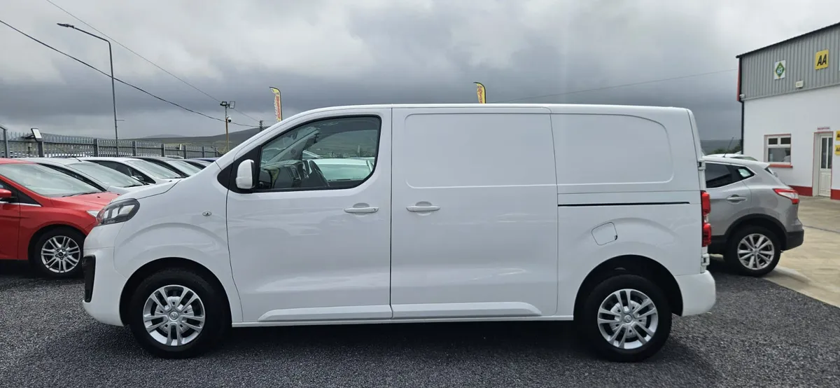 Vauxhall Vivaro 2020 - VAT Receipt Available - Image 2