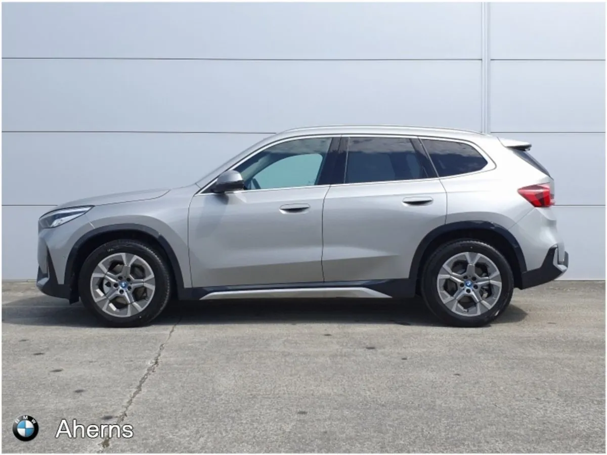 BMW X1 iX1 Edrive20 Xline - Image 4