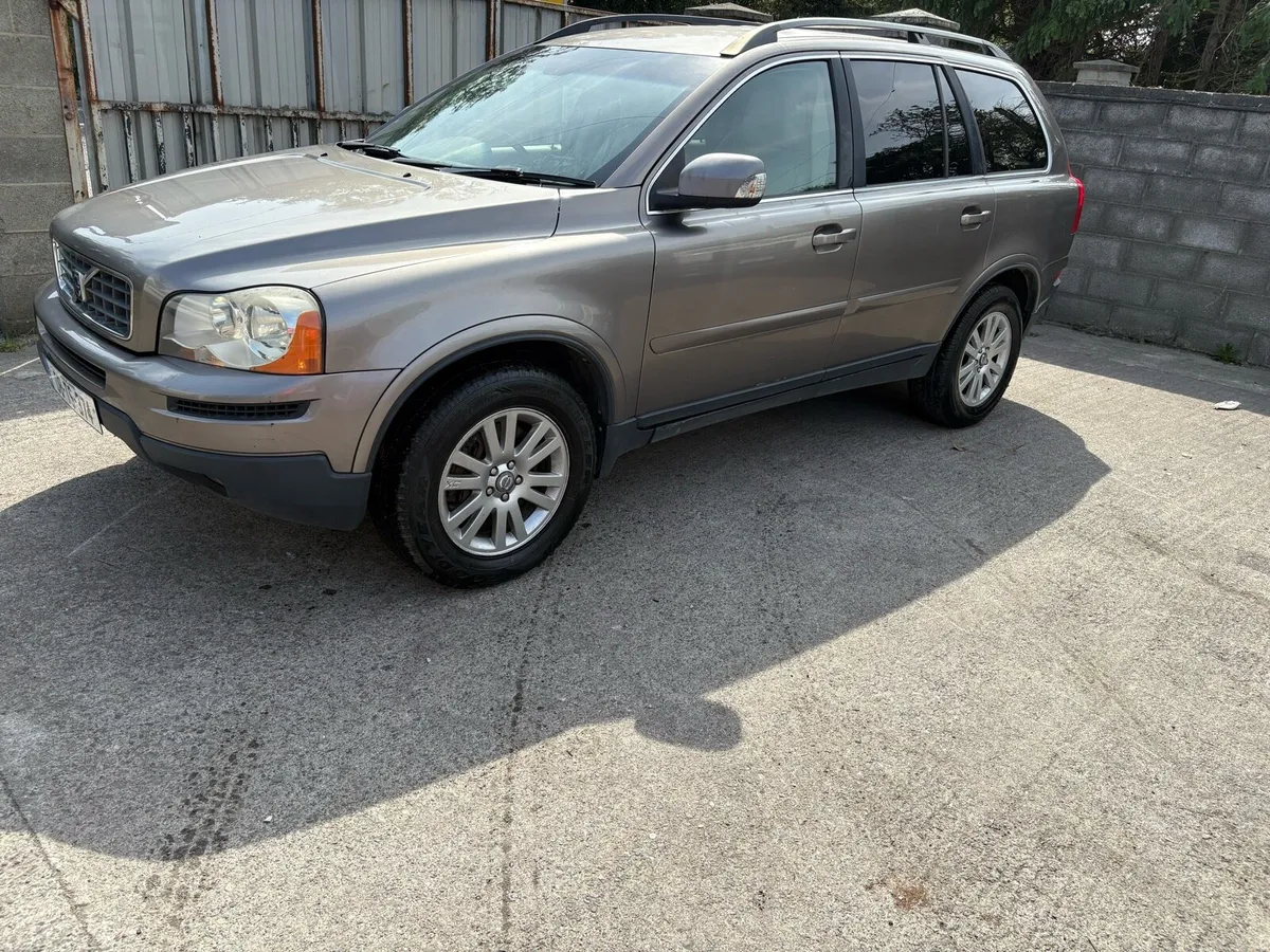Volvo xc90 - Image 2