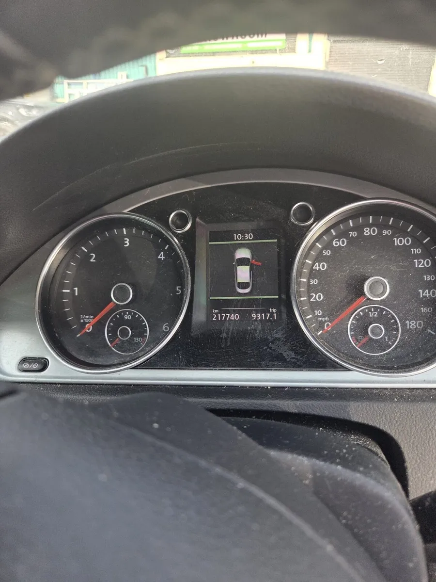 VW Passat 2014 - Image 2