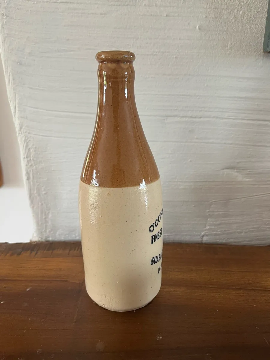 O Connor Kanturk stoneware bottle - Image 2